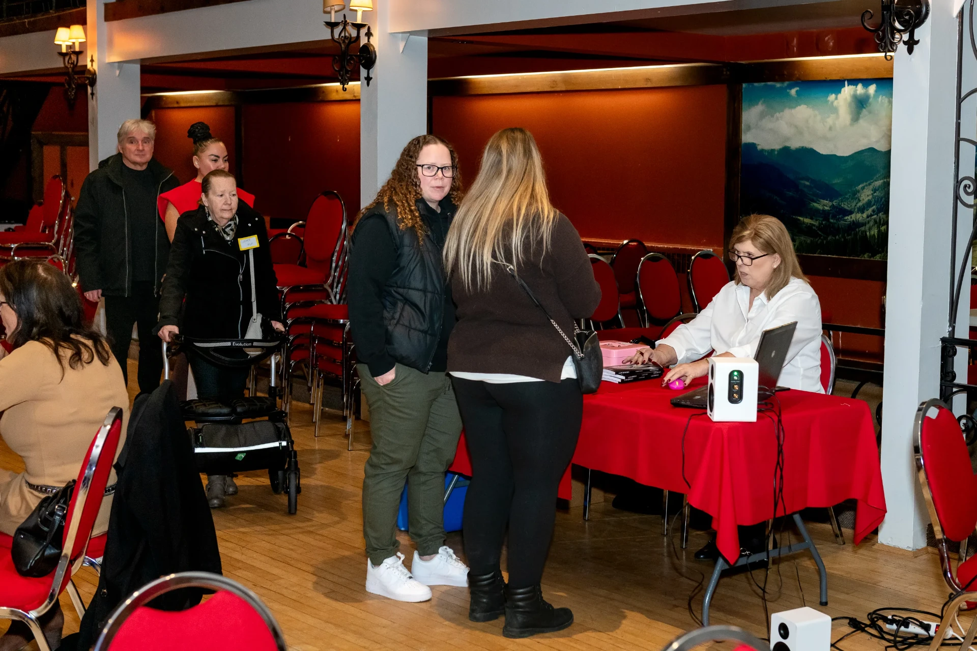 Readers gathered at Janet's signing table